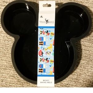 Disney Parks Mickey Mouse Ears Cake Mold Pan Silicone Mousewares NEW